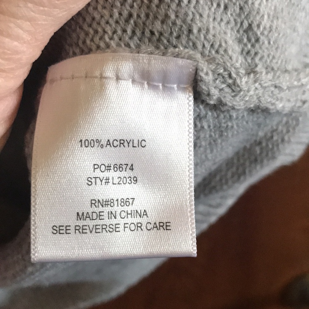 Olivia Sky gray sweater - Picture 5 of 5